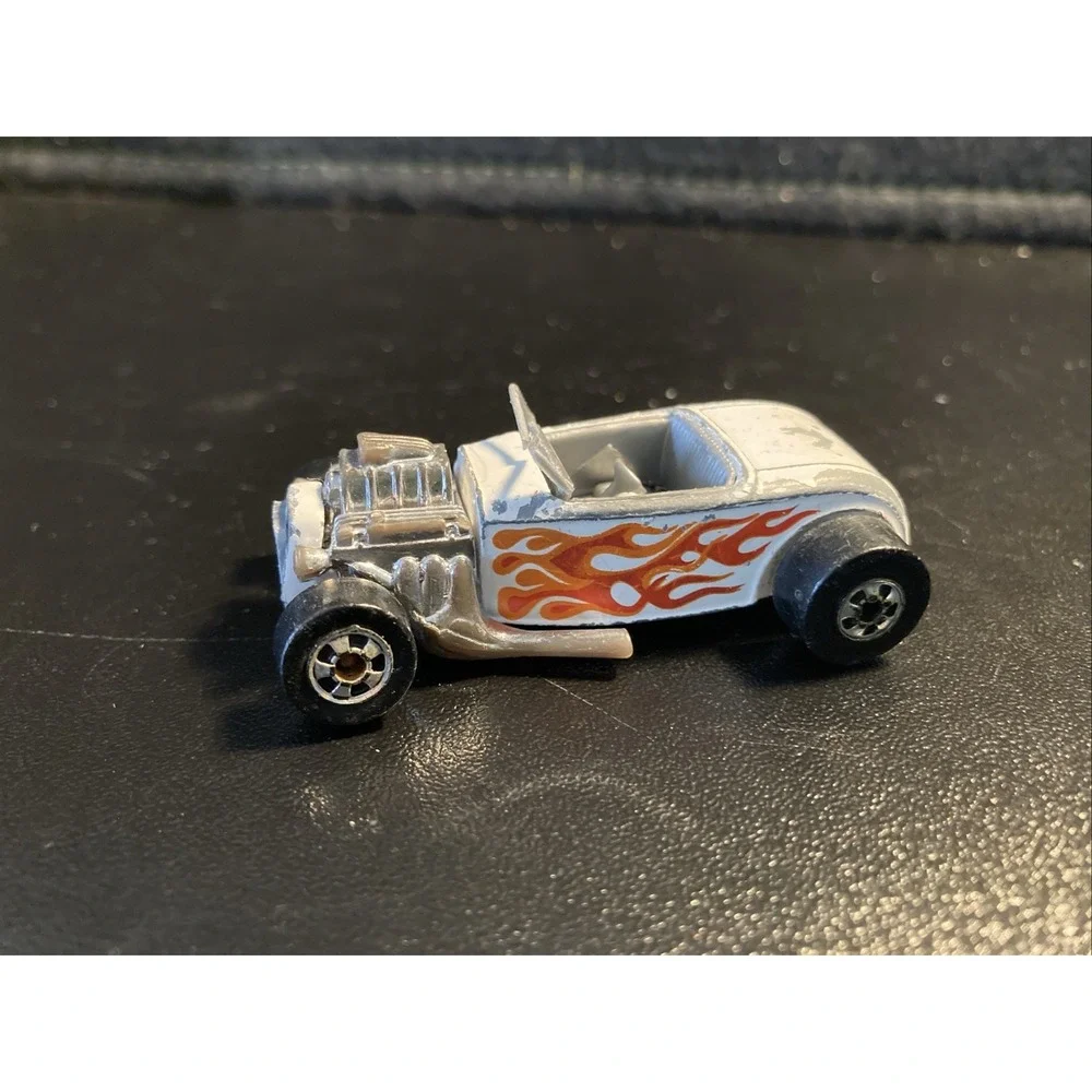 Vintage‎ 1975 Hot Wheels Street Rodder '32 Ford Hot Rod White Roadster Diecast
